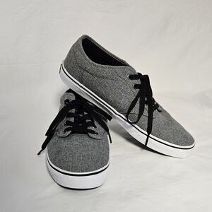 Vans Atwood Gray Canvas Low-Top Sneakers with Black Laces. Size 10.5